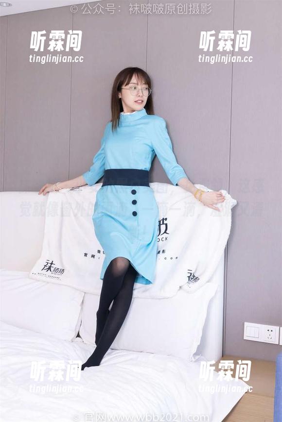 袜啵啵-小安 袜啵啵 - 小安的黑白美图,免费领,这感觉就像窗外的雨滴,一滴一滴,湿润又清新!