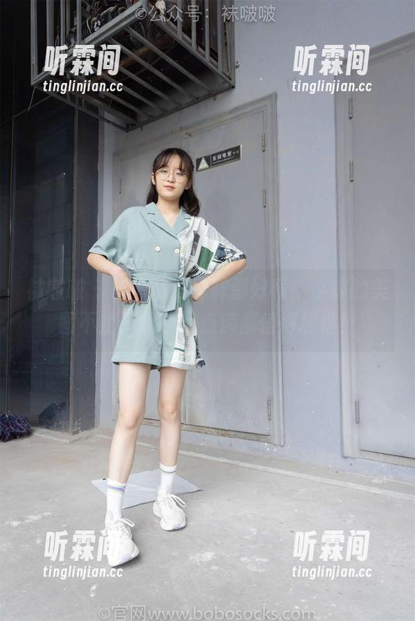 袜啵啵-小淳 袜啵啵 - 白棉袜,样样都好看,小淳的美图不止于此哦,点滴都值得珍惜!