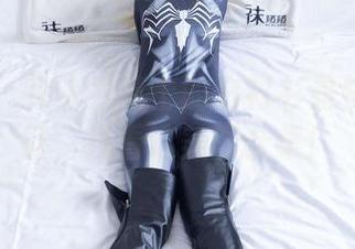 袜啵啵 – 我认为芝士的白衬衫是快乐的象征，且看这美图合集！