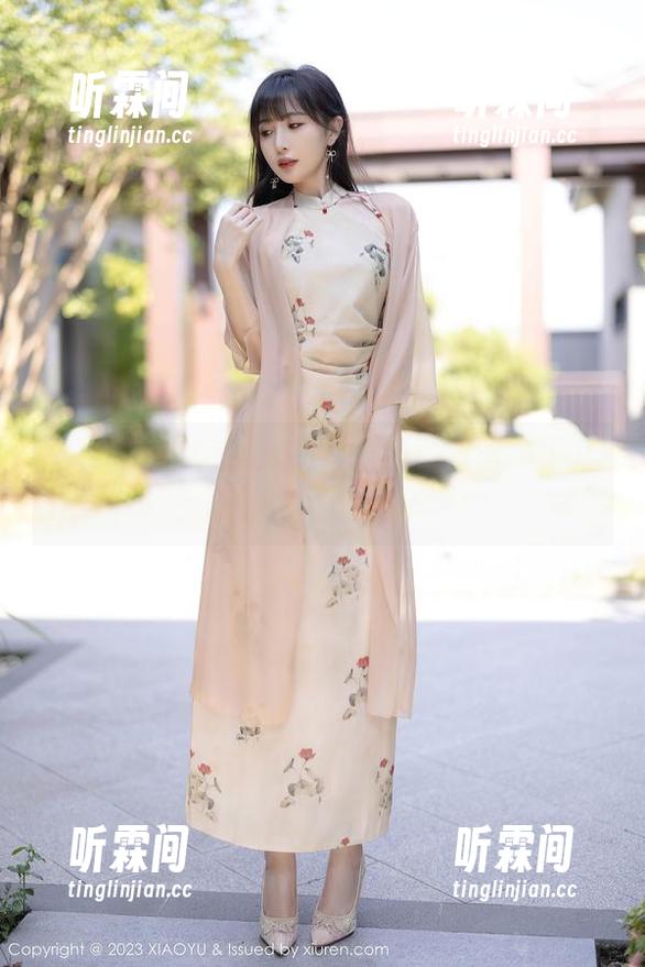 语画界-奶瓶 语画界 - 水手服+奶瓶,原图里暗藏了几分想象的湿气?