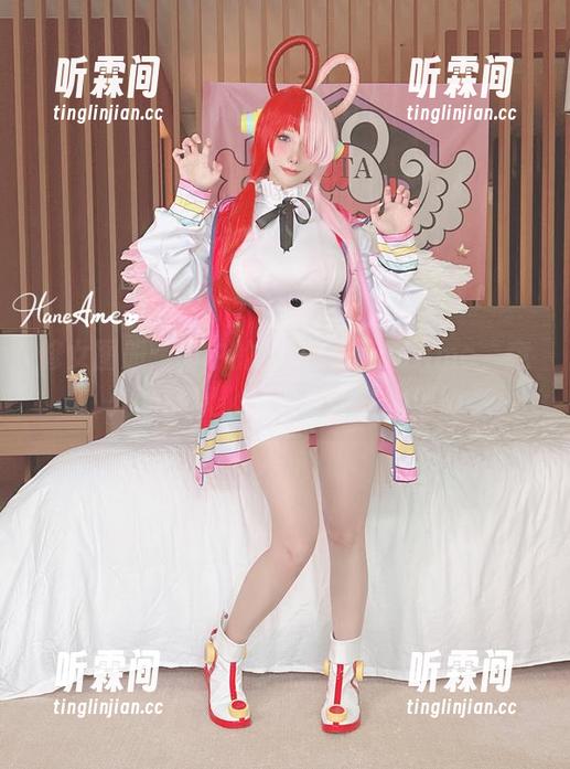 雨波_HaneAme 修女图册:雨中的雨波_HaneAme,意外的沉默,又透着些许幽黯。
