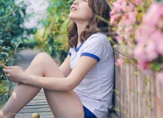 青豆客 – 打开网盘，看Yumi尤美在办公室里的小日子！